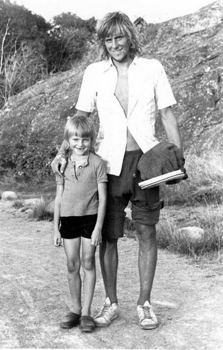 397345_2959062424159_689848462_n