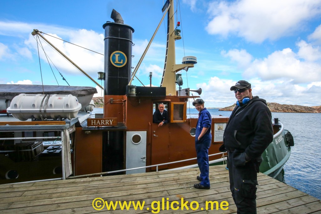 Idag får ni följa med på en tur med bogserbåten Harry som nästa år fyller 130&nbsp;år