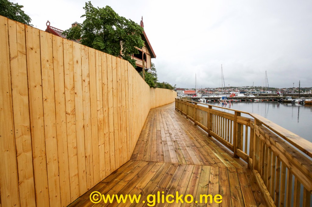 Bryggpromenaden i Lysekil har öppnat igen.