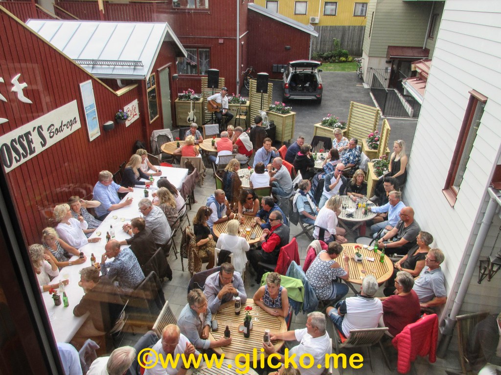 Efter sommarens succé med nya Bakgården så satsar Café Kungsgatan på underhållning i höst- och&nbsp;vinter.