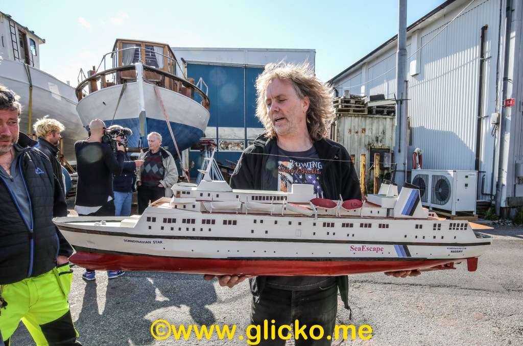 Jobbet med att hitta den eller de skyldiga till mordbränderna ombord på Scandinavian Star fortsätter. Personer från ”Etterforskning av mordbrannen Scandinavian Star” besökte Lysekil på söndagseftermiddagen.