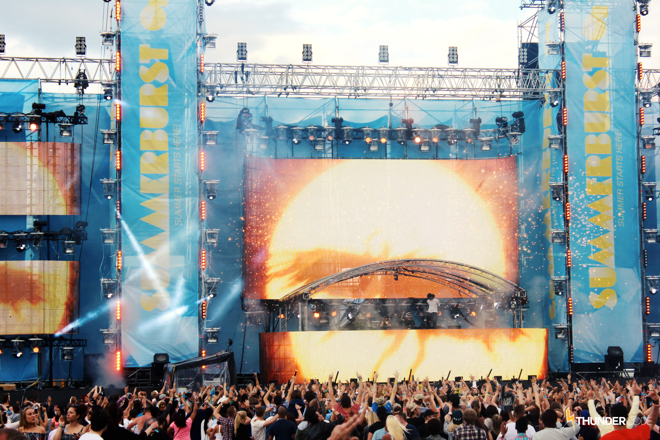 Summerburst20151.png