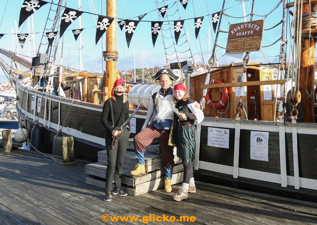 Det blev en mycket lyckad aktivitet när Piratskeppet Kvartsita besökte Lyckans Slip i Fiskebäckskil under lördagen.