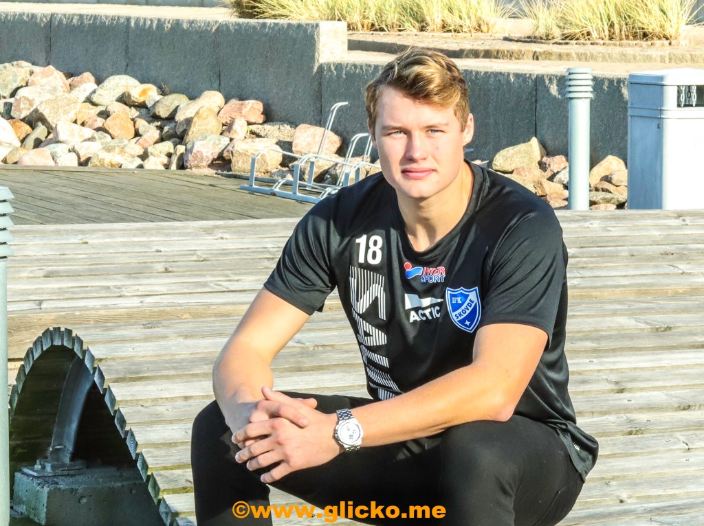 Idag på bloggen får ni träffa Lysekilgrabben Axel Franzén som spelar handboll i högsta ligan i Sverige med IFK&nbsp;Skövde.