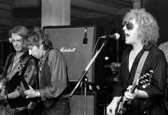 Ian Hunter_2.jpg