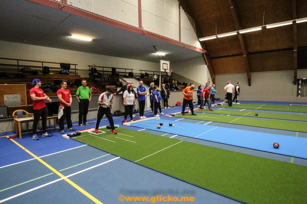 Idag invigdes Nordiska Mästerskapen i Short Mat Bowls i Gamla idrottshallen i&nbsp;Lysekil.