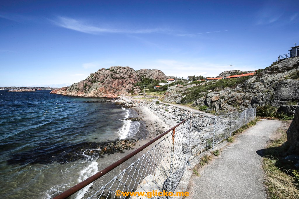 Jag besökte Norra Skaftö Samhällsförening som precis gjort ordning delar av badplatsen på Östersidan med bland annat boulebana och&nbsp;beachvolley