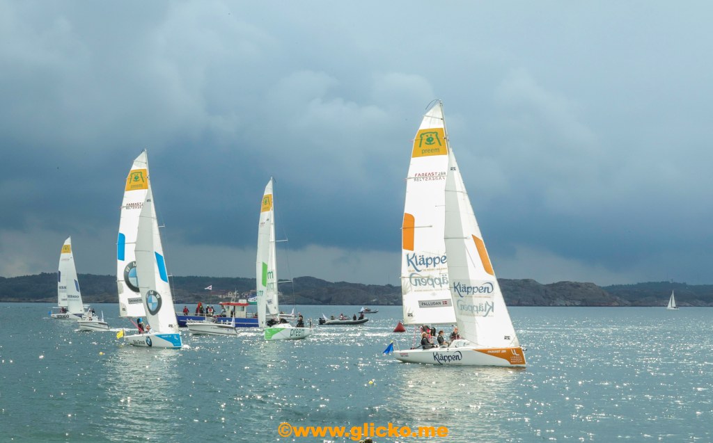 Blandat väder, men en härlig första dag på VM-seglingarna i&nbsp;Lysekil.