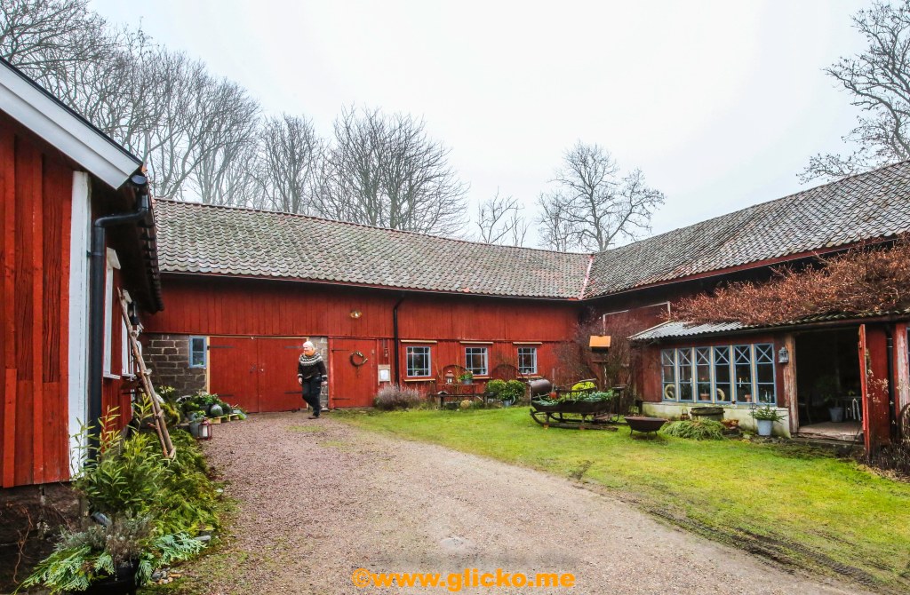 Idag får ni följa med till Häggvall i Lyse och se den fina Trädgårdsverksta’n i&nbsp;Hagen