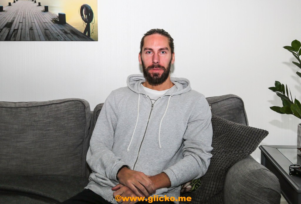 Idag på bloggen får ni träffa Lysekilskillen Sebastian Stenqvist. Jag fick en intervju med Sebastian innan han stack iväg och blev fotbollsproffs i&nbsp;Australien