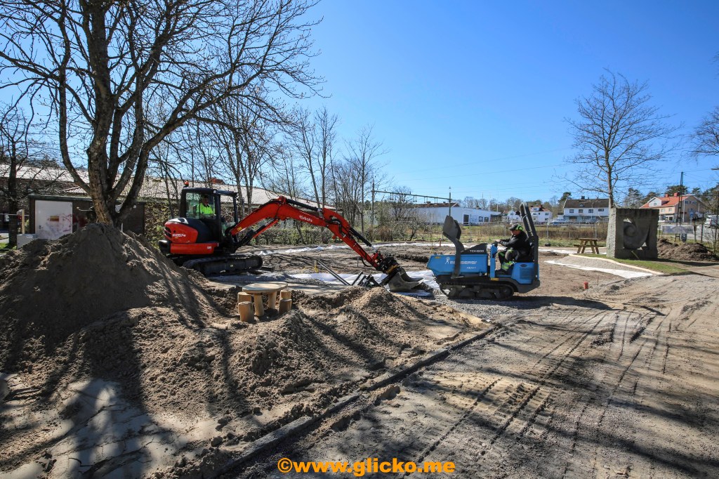 Den tredje centrumlekplatsen som nu byggs i Brastad, invigs troligtvis i mitten av&nbsp;juni