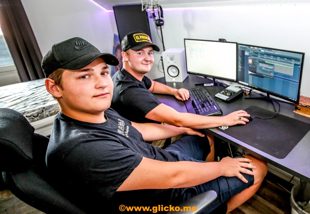 Idag får ni träffa två killar från Lysekil som har ett stort gemensamt intresse och det är musik