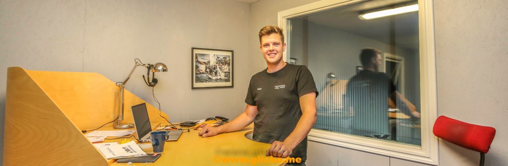 Idag på bloggen får ni träffa Linus Stjernqvist som både är vd på sitt företag Nicanders Marina och deltidsbrandman på Räddningstjänsten mitt&nbsp;Bohuslän
