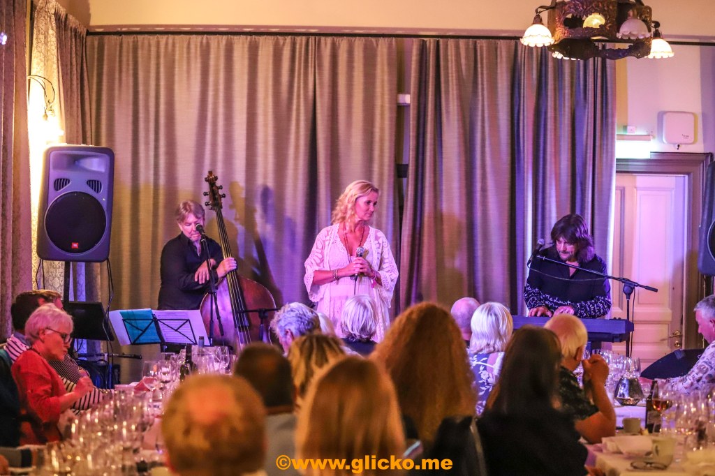 Det bjöds på en fantastisk musikalisk intim kväll med Robert och Maria Wells på Grand Hotel i&nbsp;Lysekil