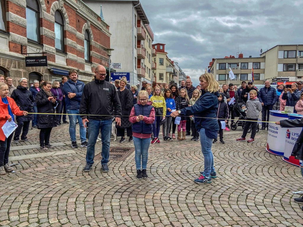 LysekilsBostäder lyckades samla in över 100 000 kronor till Barncancerfonden