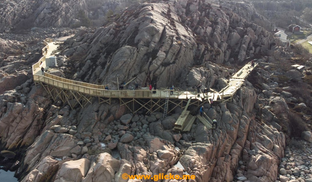 Lysekils Vänner har startar upp vårarbetet med fortsättningen av strandpromenaden