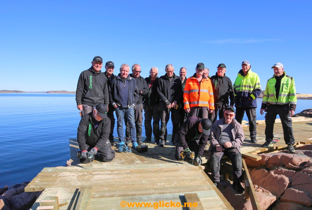 Historisk dag när sista brädorna lades på Västerhavspromenaden