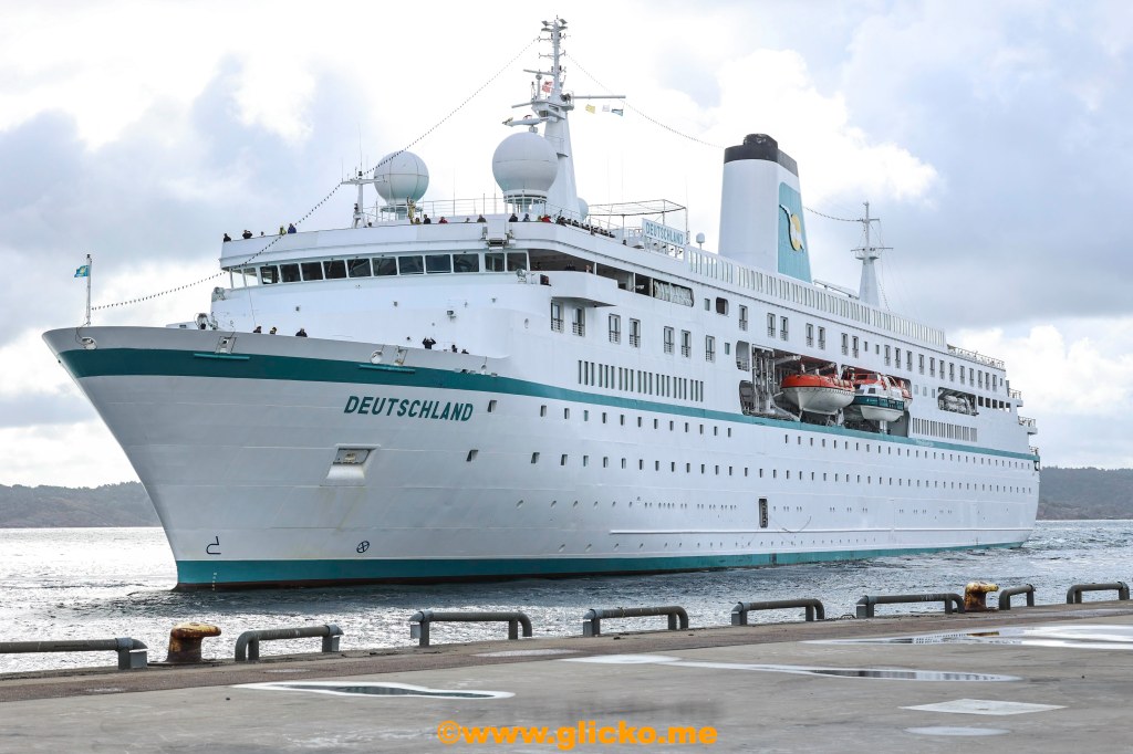 MS Deutschland blev årets första kryssningsanlöp