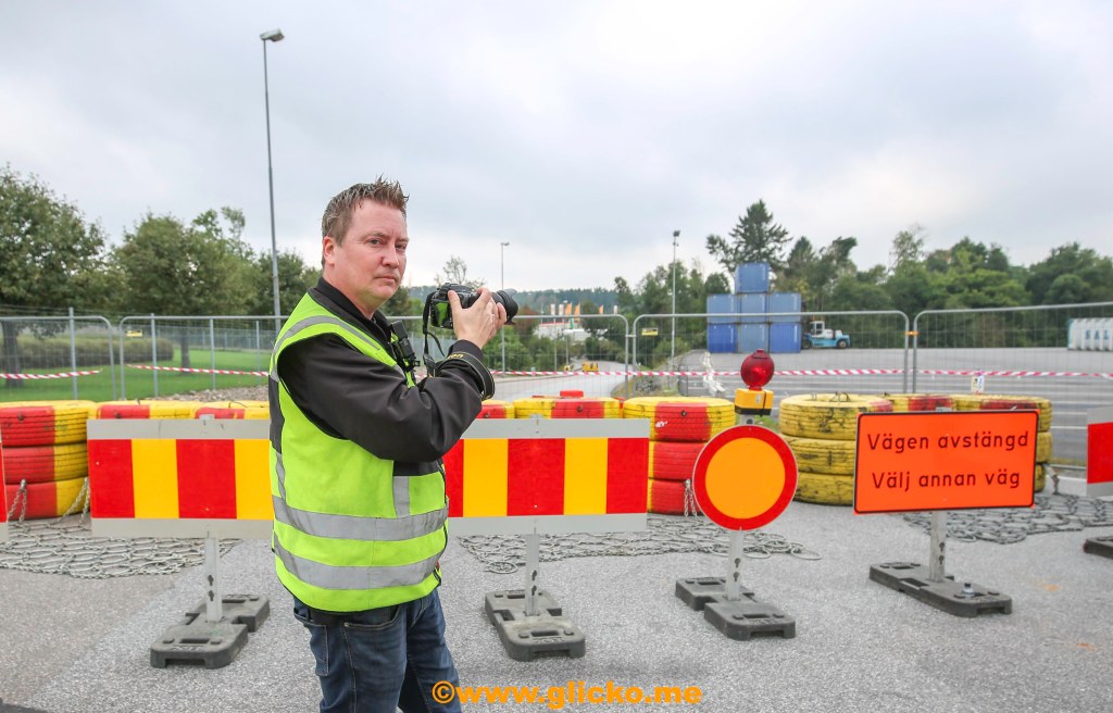 Mikael Berglund på NYHETERSTO var den som förmedlade de första bilderna från jordskredet i&nbsp;Stenungsund