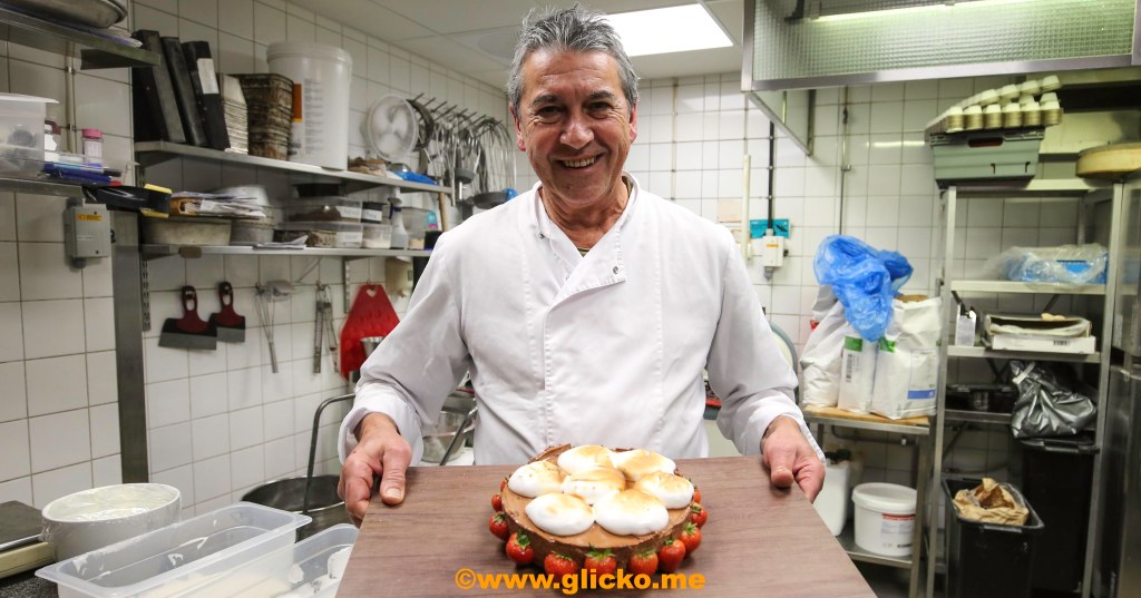 Frasse från Tjuv & Polis gör jul -och nyårsgodis