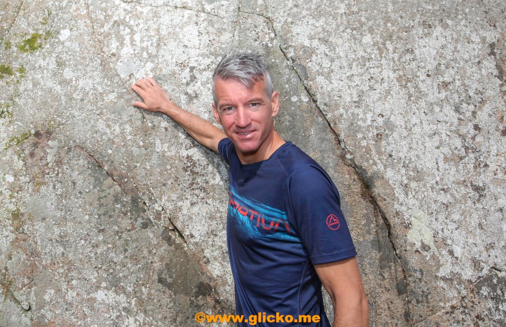 Petter Restorp boende i Lysekils kommun sprang 25 mil i ”Marathon des Sables” i den marockanska&nbsp;öknen