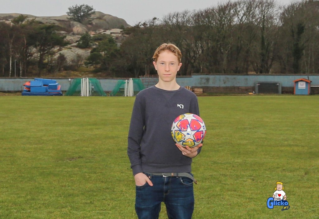 14-årige Viktor Axtelius från Lysekil blev uttagen att spela fotboll i&nbsp;Barcelona