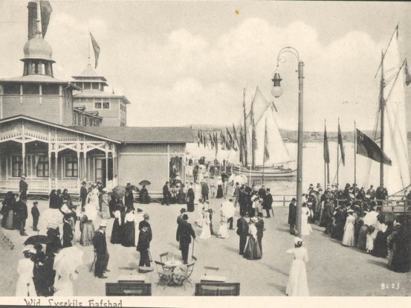 Bilder berättar- När gatubelysningen tändes i&nbsp;Lysekil