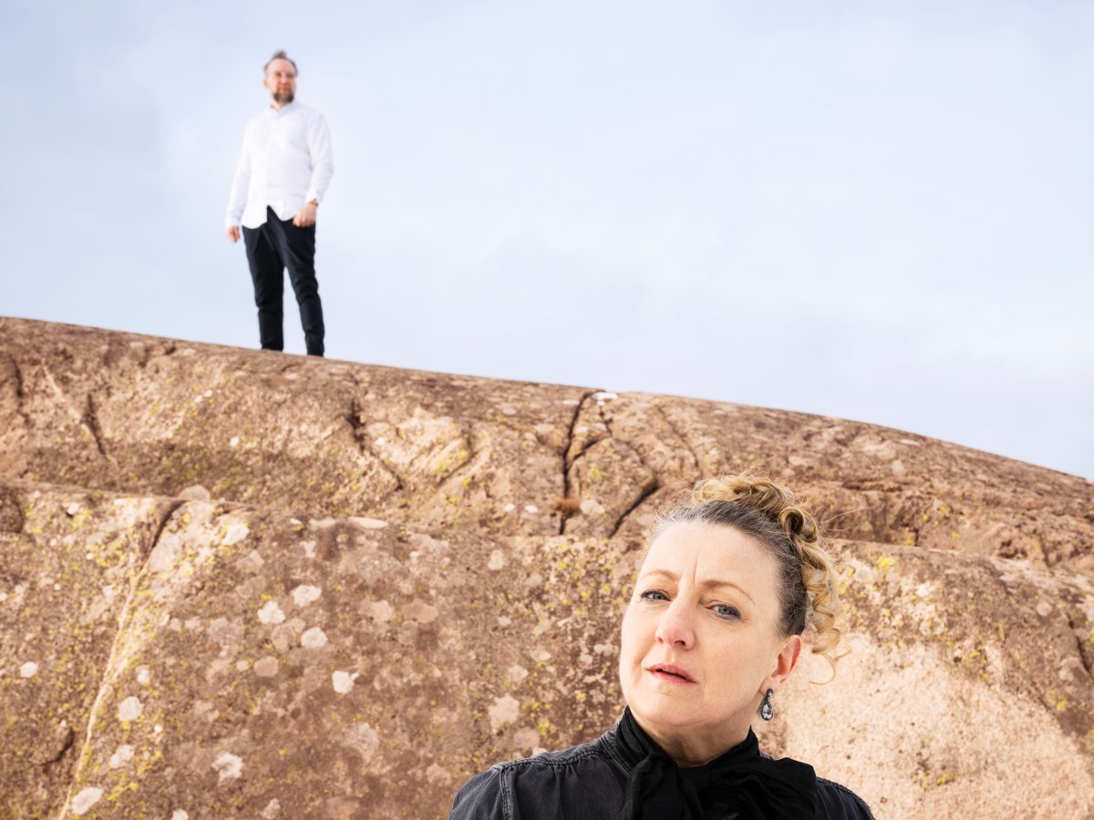 En musikalisk monolog om Calla Curman om granit, hav och modet att försvara&nbsp;skönheten