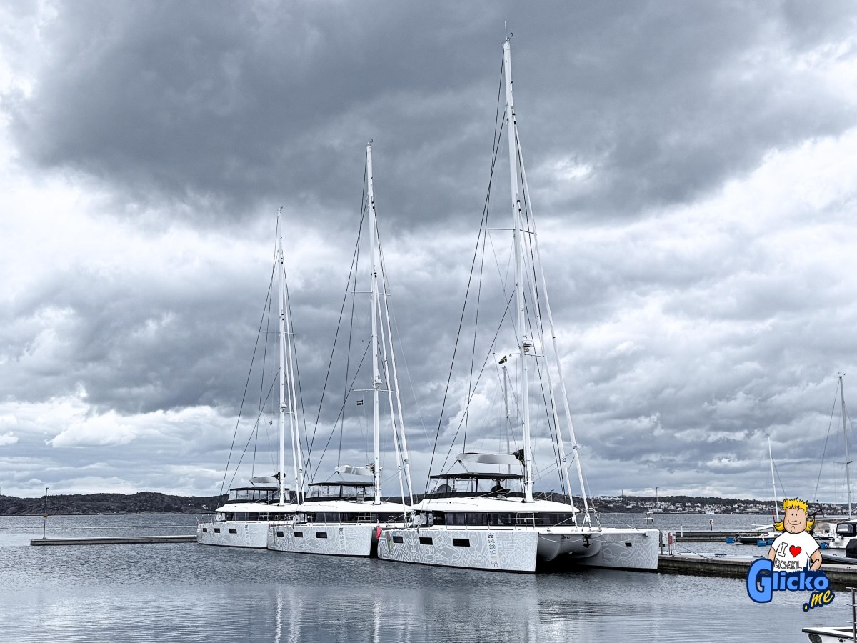 Lysekil har just nu besök av tre&nbsp;katamaraner